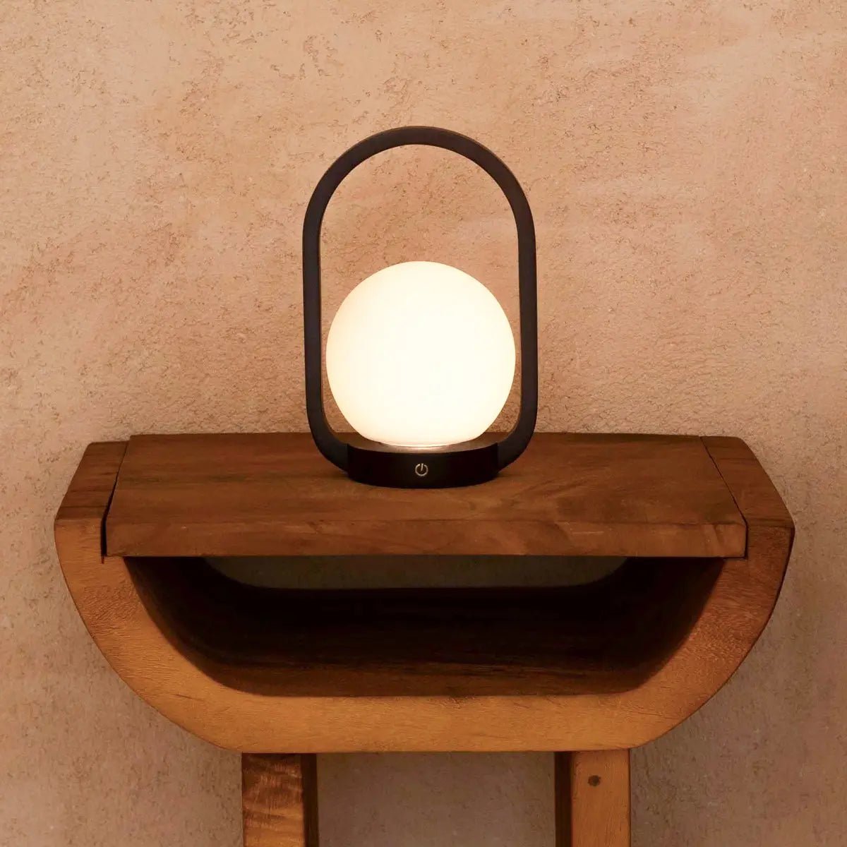 Skye Donkerbruine Houten Snoerloze Lamp | Oplaadbaar en dimbaar ontwerp| Tavellio Amsterdam