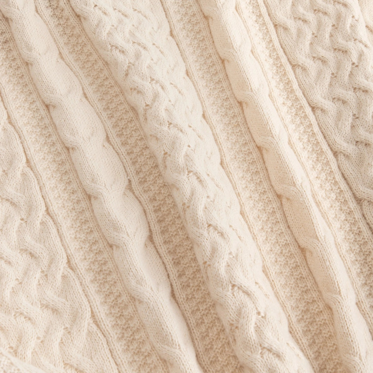 FLAVE | Zacht beige deken met gebreide structuur | 130x170 cm
