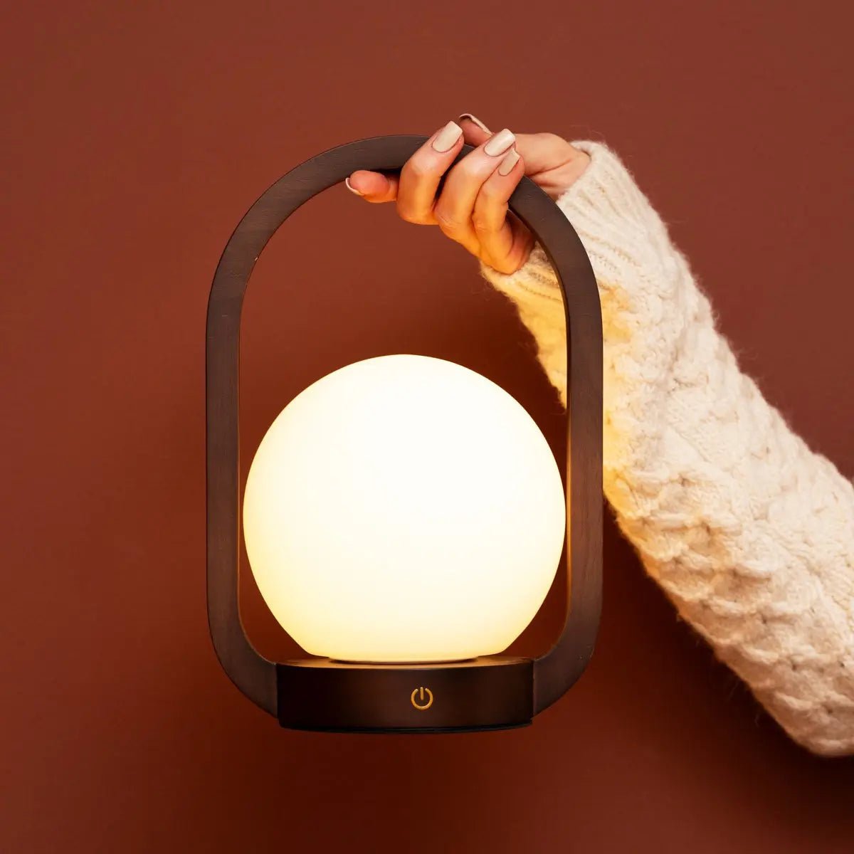 Skye Donkerbruine Houten Snoerloze Lamp | Oplaadbaar en dimbaar ontwerp| Tavellio Amsterdam