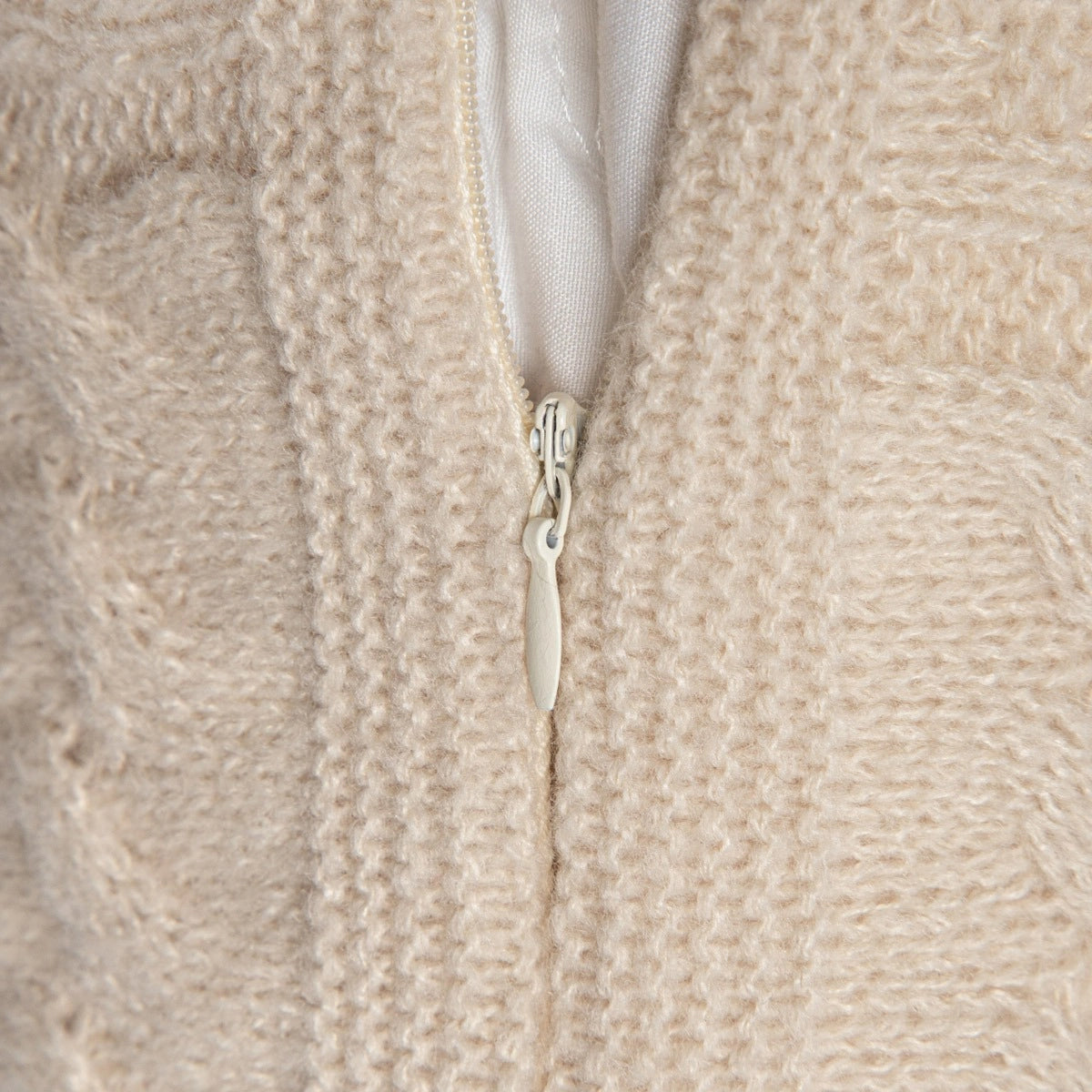 FLAVE Kussensloop | Zacht beige kussenhoes met gebreide structuur | 45 x 45