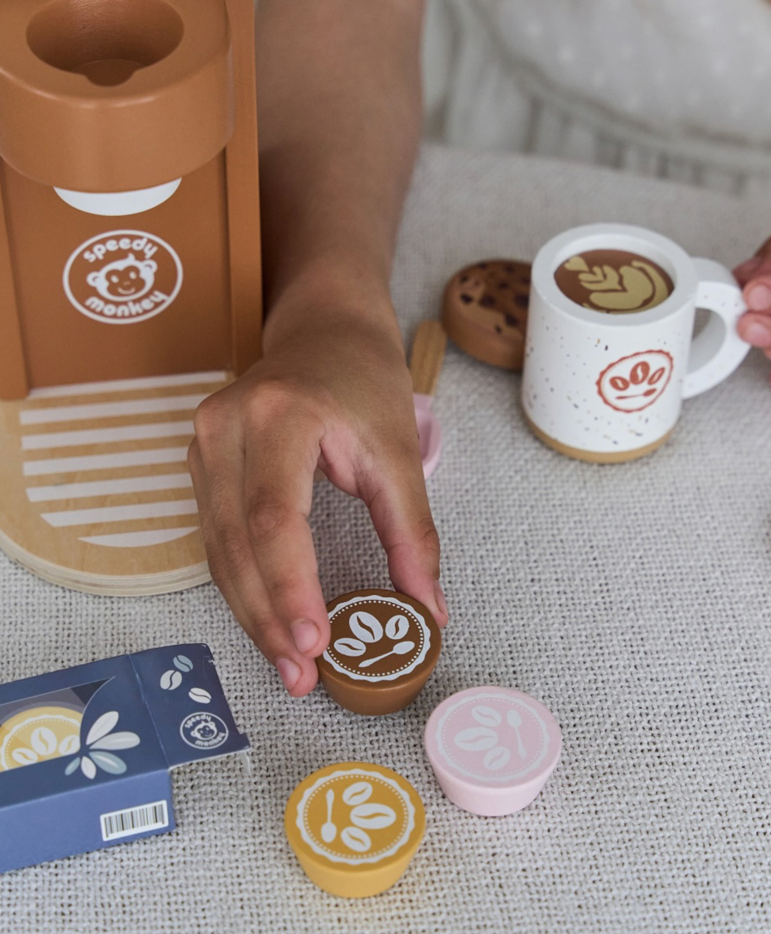Houten Koffiezetapparaat Speelset met Accessoires – Speedy Monkey Koffiemachine
